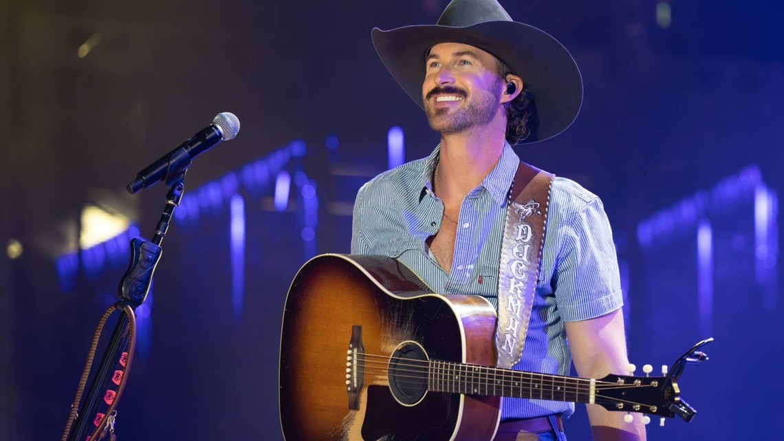 Country Heartthrob Stunned After Fan Throws Underwear Onstage in Maine: 'Ma'am, You Dropped Those' 