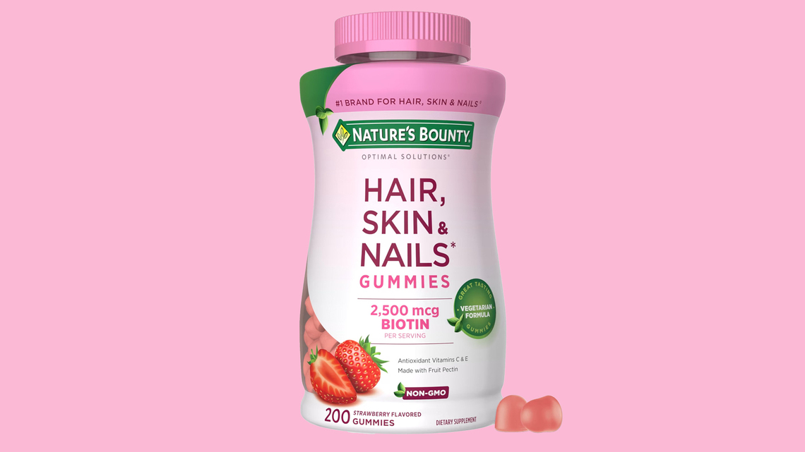 Shoppers Swear These Gummies Are a 'Magic Potion' for Strong, Thick Hair 
