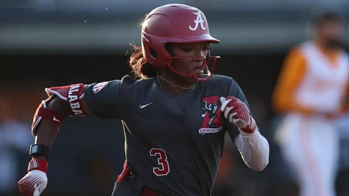  Alabama Softball Player Kristen White (3) in action against Tennessee at Sherri Parker Lee Stadium in Knoxville, TN on Monday, Apr 27, 2026. | UA Athletics 
