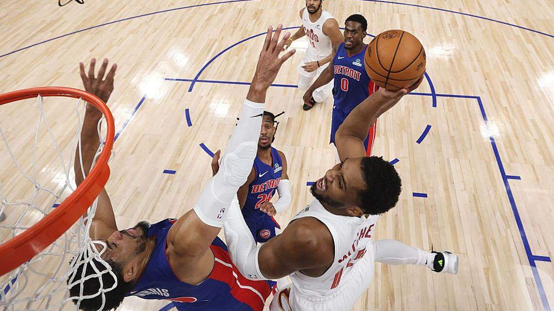 Cavaliers crush Pistons, advance to Eastern finals vs. Knicks