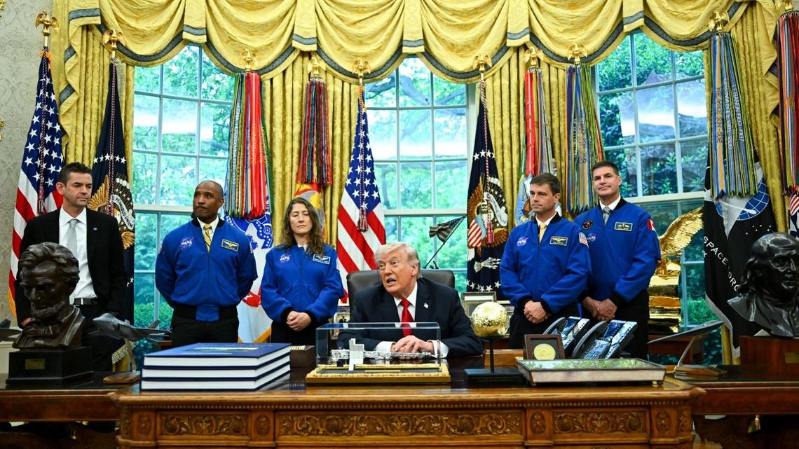 Artemis II crew visits with Trump in the Oval Office 