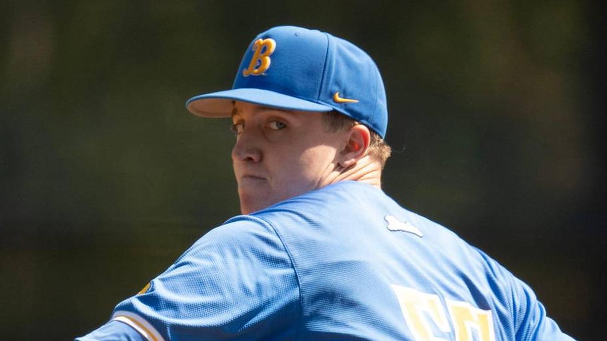 UCLA pitcher Michael Barnett throws against Oregon during the first inning at PK Park in Eugene April 19, 2025 | Chris Pietsch/The Register-Guard / USA TODAY NETWORK via Imagn Images 