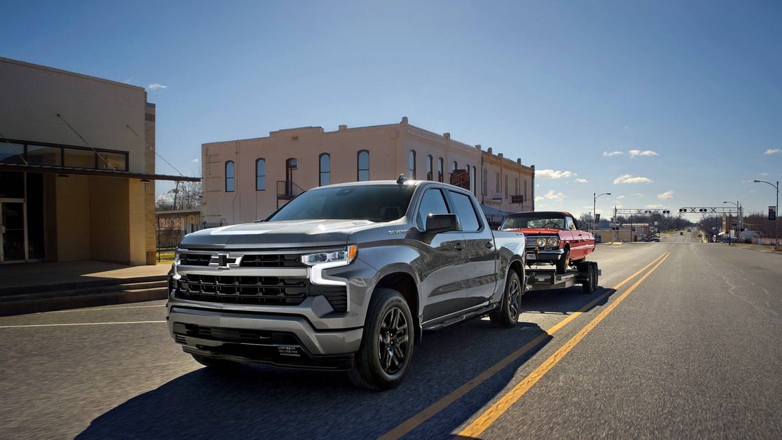 We Compared the 2026 Chevrolet Silverado 1500 vs. Ram 1500: Which Gets Better Gas Mileage? 