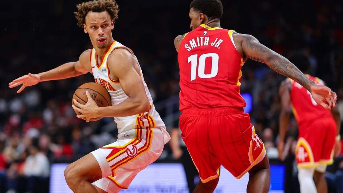 Kevin Durant leads balanced attack as Rockets take down Hawks 