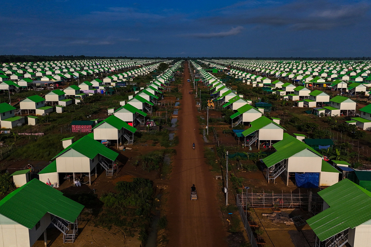 In Cambodia's 'Waiting Village', tattooist mourns trade lost to war ...