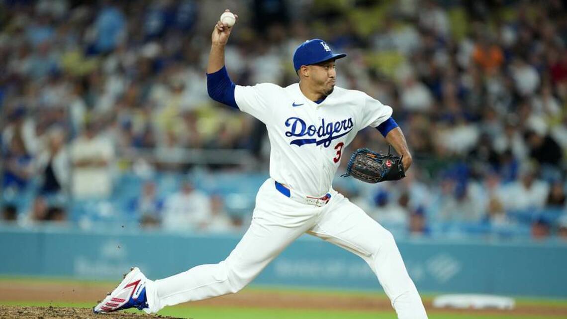Dodgers' Dave Roberts 'Excited' About Edwin Diaz's Latest Injury Revelation