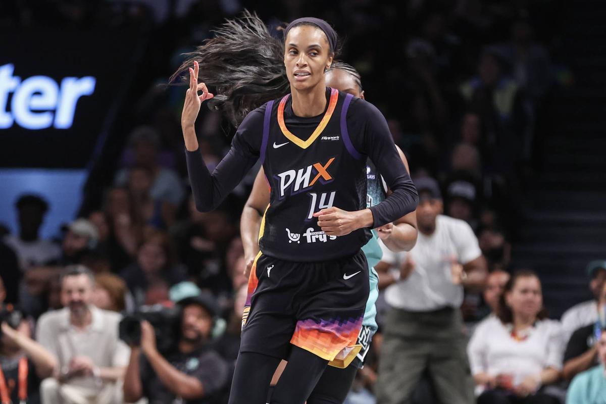  Phoenix Mercury forward DeWanna Bonner (14) Wendell Cruz-Imagn Images