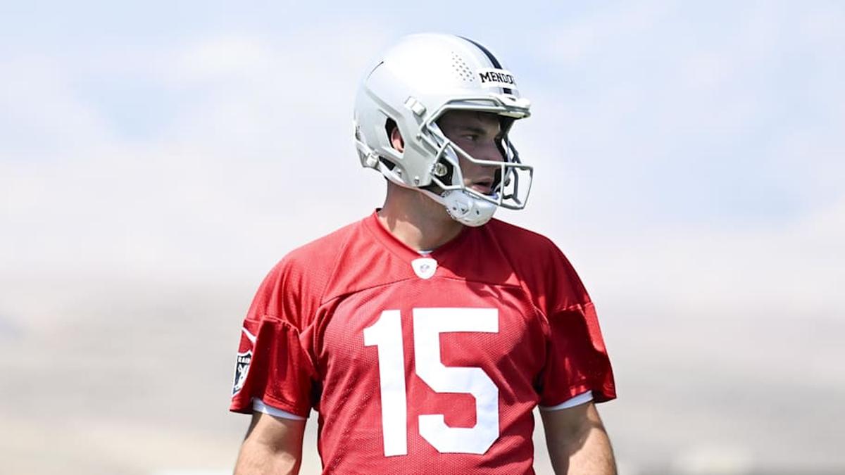  May 2, 2026; Henderson, NV, USA; Las Vegas Raiders quarterback Fernando Mendoza (15) runs through a drill during a Rookie Minicamp at Intermountain Health Performance Center. Mandatory Credit: Candice Ward-Imagn Images | Candice Ward-Imagn Images 