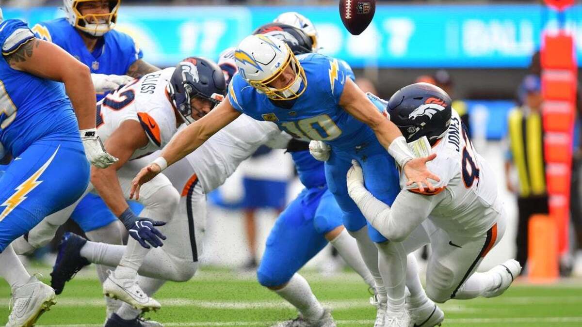 Broncos stymie Justin Herbert, rally to keep Chargers winless | Tacoma ...