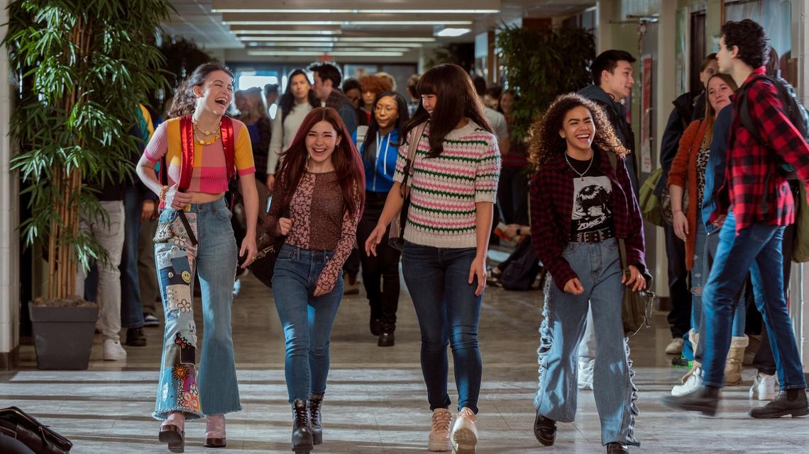 ‘Ginny & Georgia’ Cast and Characters: Everyone in Season 3, Including Diesel La Torraca and More