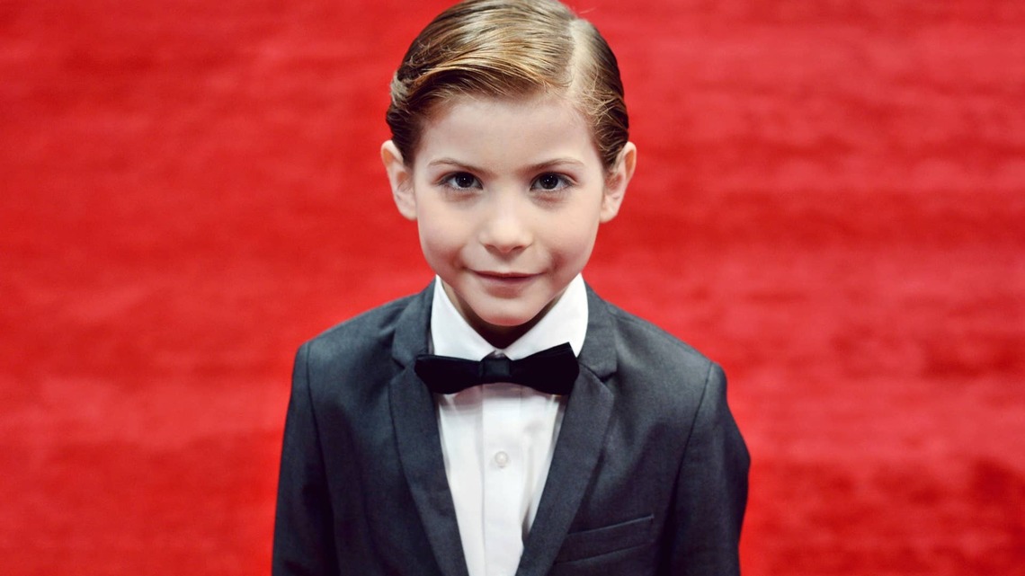 You Won't Recognize This Former Child Star as Ted Kaczynski in Netflix's ‘Unabomber' 
