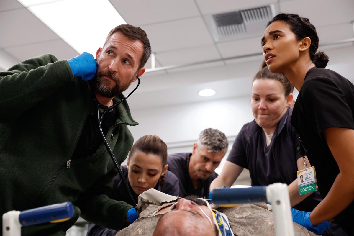  Noah Wyle, Ned Brower, Supriya Ganesh in "The Pitt."Courtesy Warrick Page / HBO MAX/ Courtesy Everett Collection 