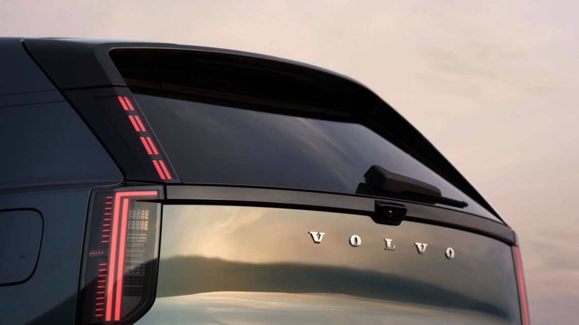 Volvo Could Get Geely's 621-Mile Solid-State Battery Tech Next Year