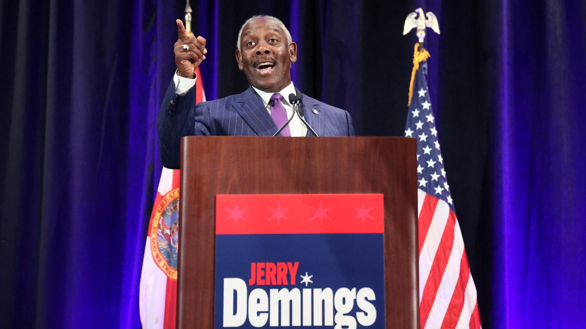 Orange County mayor Jerry Demings announces his candidacy for Florida governor, at a kickoff campaign rally at the Rosen Centre in Orlando, Florida, on Nov.6, 2025. (Joe Burbank/Orlando Sentinel/TNS)