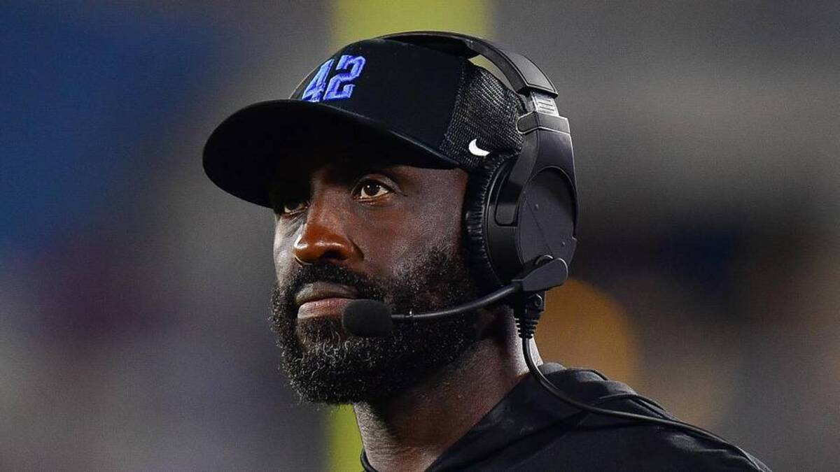  Aug 30, 2025; Pasadena, California, USA; UCLA Bruins head coach DeShaun Foster watches game action against the Utah Utes during the second half at Rose Bowl. Mandatory Credit: Gary A. Vasquez-Imagn Images | Gary A. Vasquez-Imagn Images 