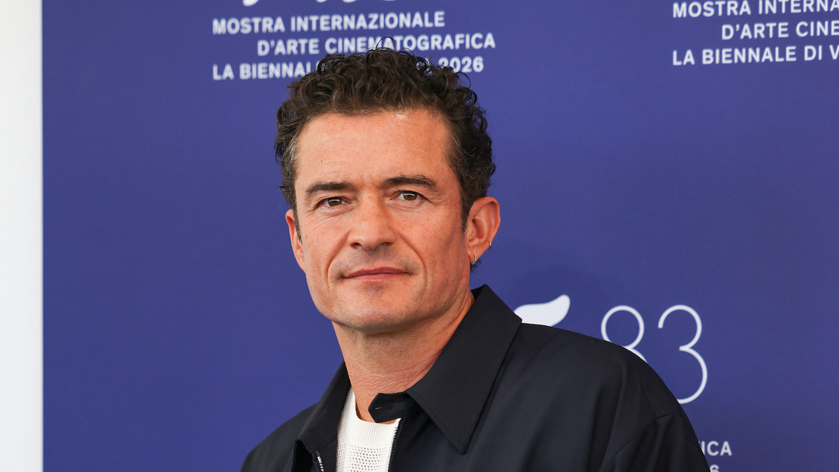 Orlando Bloom spricht über „aufrichtige“ Dreier-Szene in neuem Film