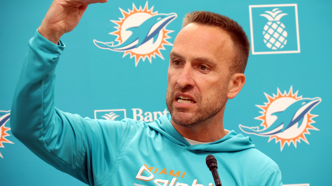 Chris Perkins: Here's how video on social media might have caused Dolphins coach Jeff Hafley to lose a game 