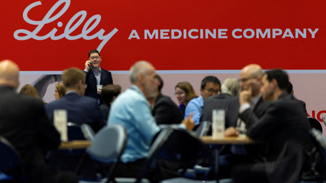 Lilly's experimental drug cuts weight by 21% in diabetes trial 