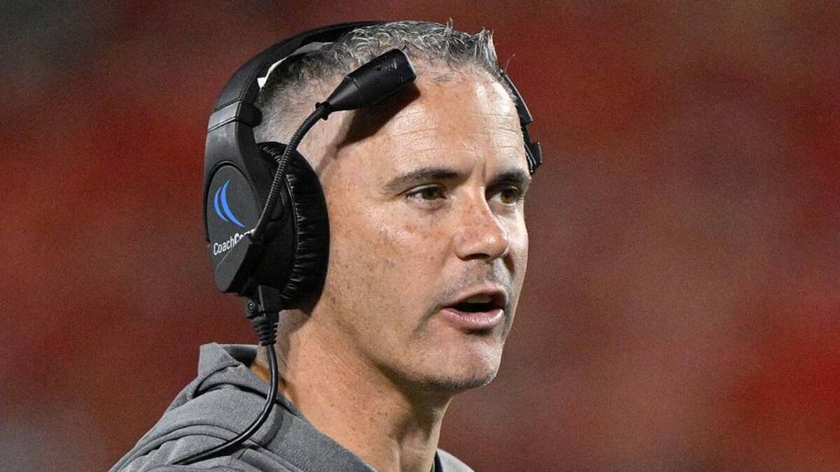 Sep 16, 2022; Louisville, Kentucky, USA;  Florida State Seminoles head coach Mike Norvell reacts during the second half against the Louisville Cardinals at Cardinal Stadium. Florida State defeated Louisville 35-31. Mandatory Credit: Jamie Rhodes-Imagn Images. 