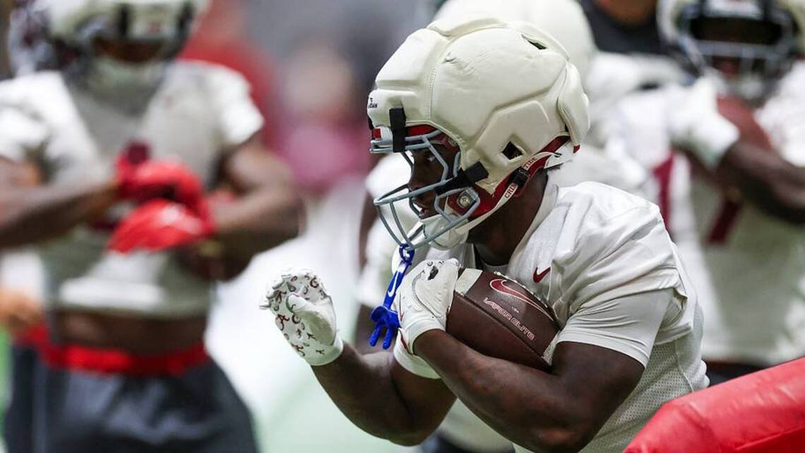 Alabama Running Back Suffers Injury During First Fall Camp Scrimmage