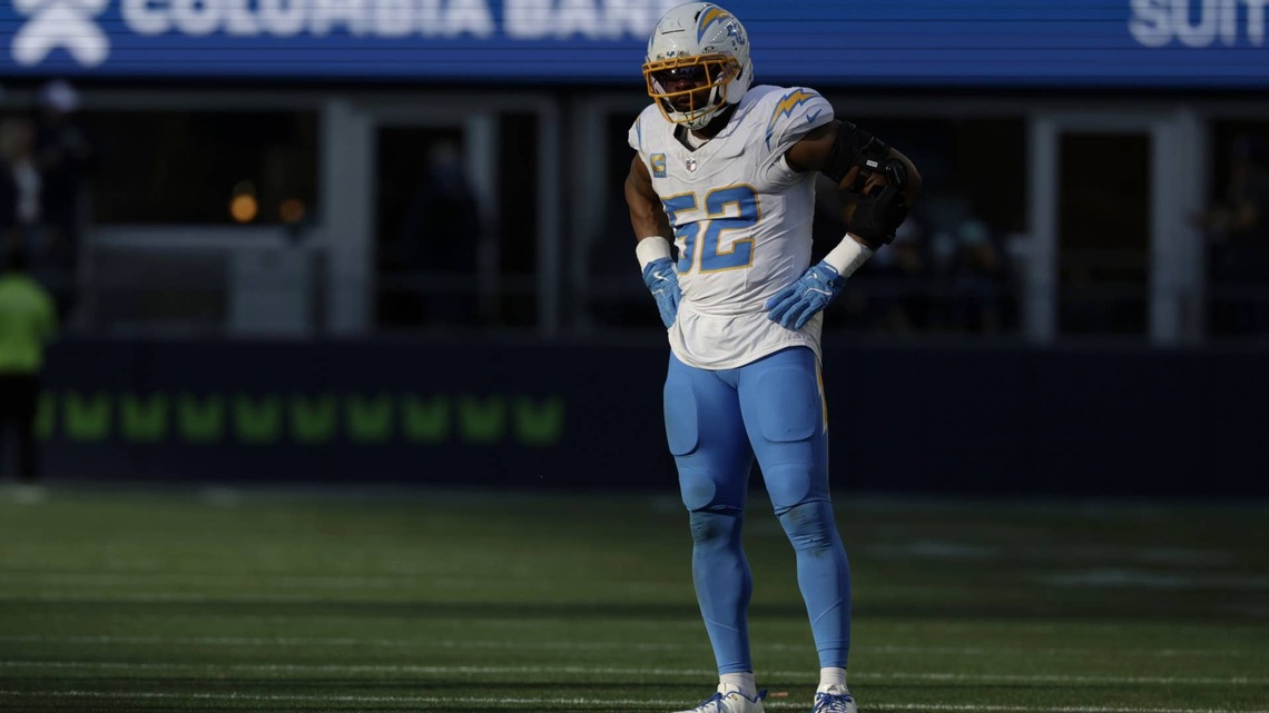 Adam Schefter Reveals What the Chargers Must Do to Keep Khalil Mack at the Deadline 