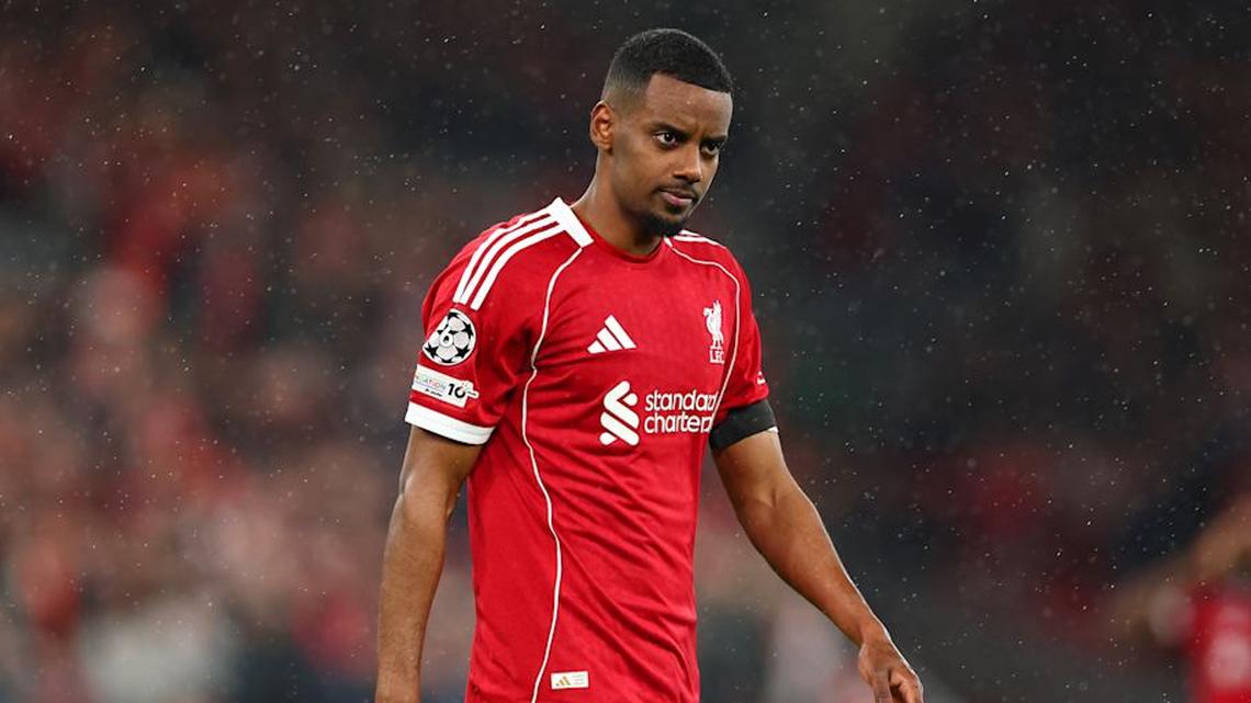  Alexander Isak is still working his way back to full fitness. | Chris Brunskill/Fantasista/Getty Images 