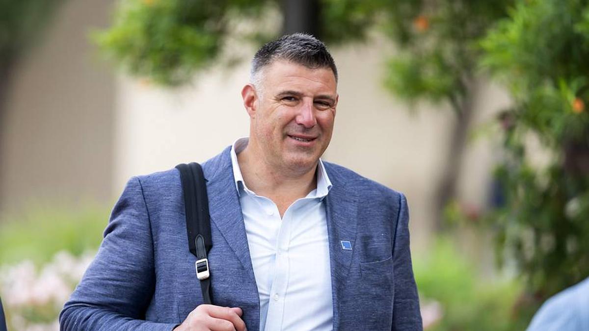  Mar 31, 2026; Phoenix, AZ, USA; New England Patriots head coach Mike Vrabel during the 2026 NFL Annual League Meeting at the Arizona Biltmore. Mandatory Credit: Mark J. Rebilas-Imagn Images | Mark J. Rebilas-Imagn Images 