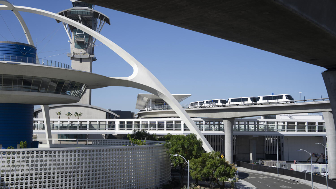 Steve Lopez: Disney built the monorail in a year. LAX's people mover, almost 8, hasn't left the station 