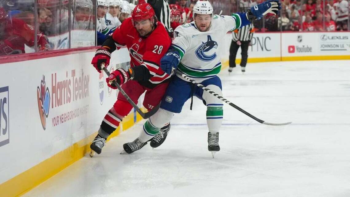 Paul Cotter thriving as Canucks visit Devils, his former team