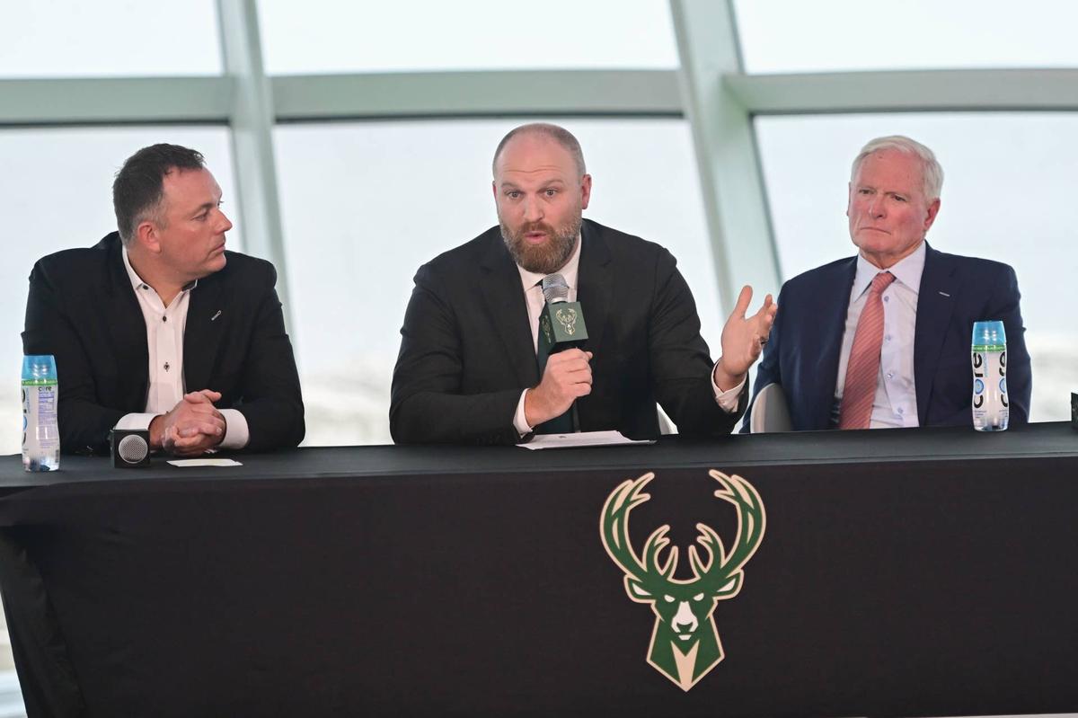  Milwaukee Bucks general manager Jon Horst (left) and co-owner Jimmy Haslam (right) introduce new head coach Taylor Jenkins (center) at a press conference at Milwaukee Art Museum. 