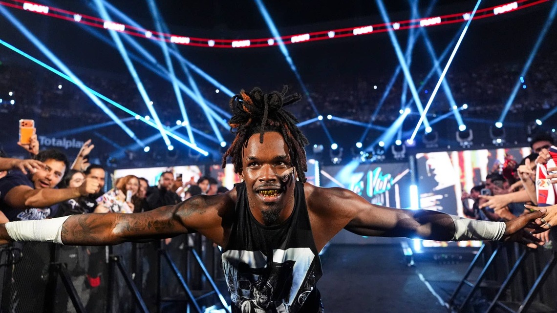 What Happened to Je'Von Evans? WWE Star Taken Away In Ambulance During Money In the Bank Match 