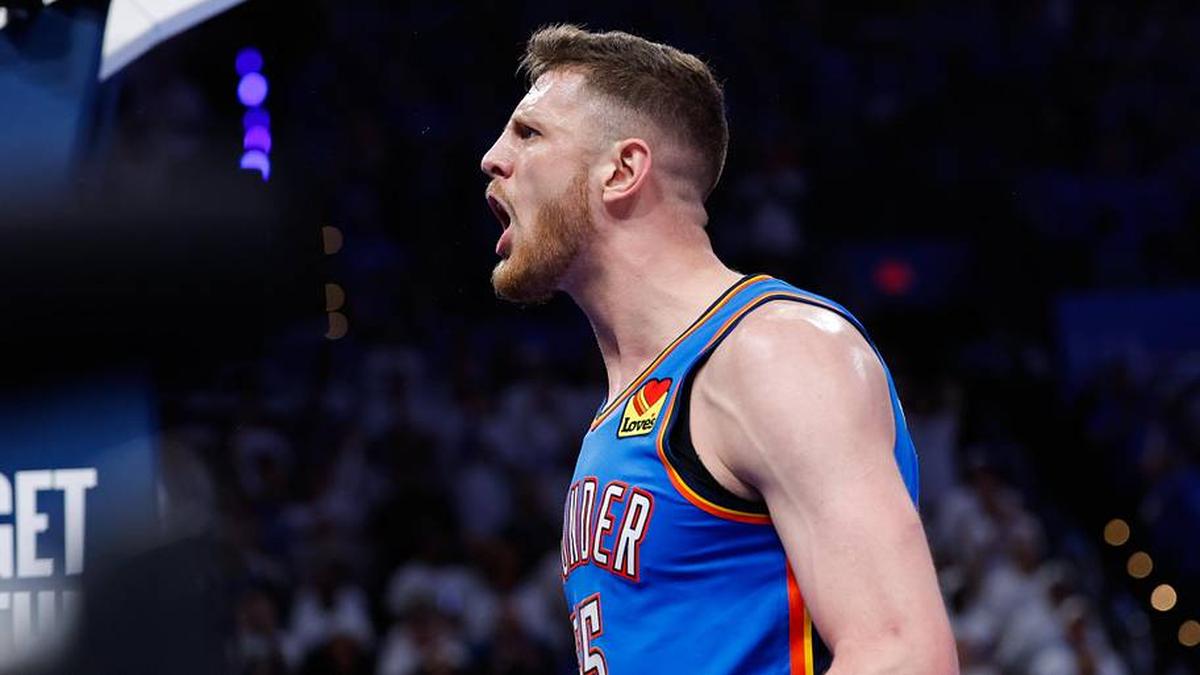  Thunder center Isaiah Hartenstein reacts to a play during the fourth quarter against the Spurs. | Alonzo Adams-Imagn Images 