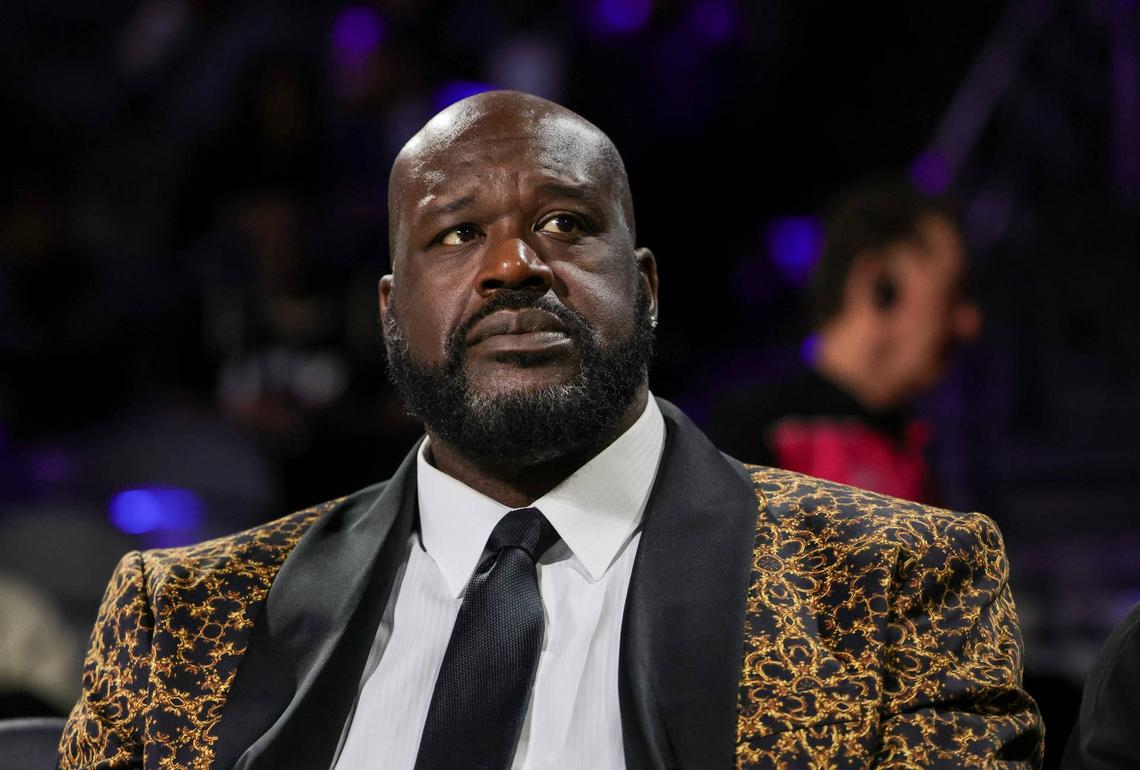  LAS VEGAS, NEVADA - DECEMBER 14: Naismith Memorial Basketball Hall of Fame member Shaquille O'Neal attends a semifinal game of the Emirates NBA Cup at T-Mobile Arena between the Atlanta Hawks and the Milwaukee Bucks on December 14, 2024 in Las Vegas, Nevada. (Photo by Ethan Miller/Getty Images) 