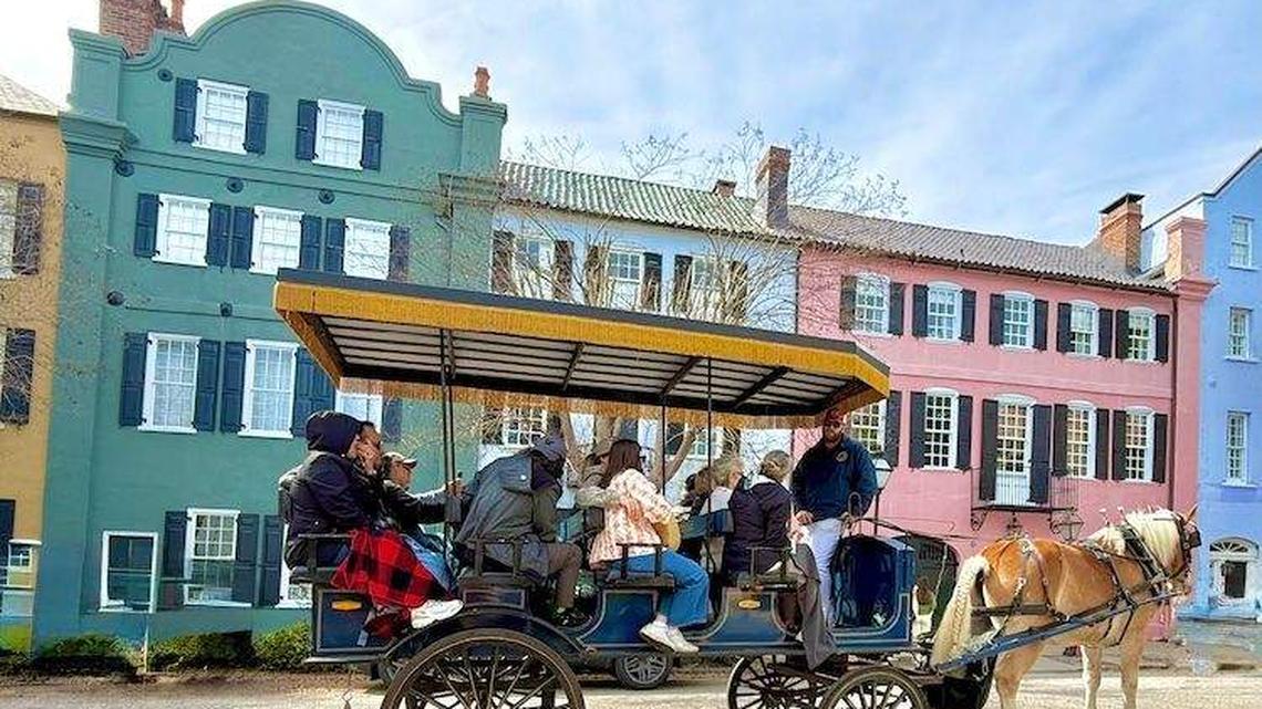 Romantic Charleston Getaway: A Perfect Escape for Couples 