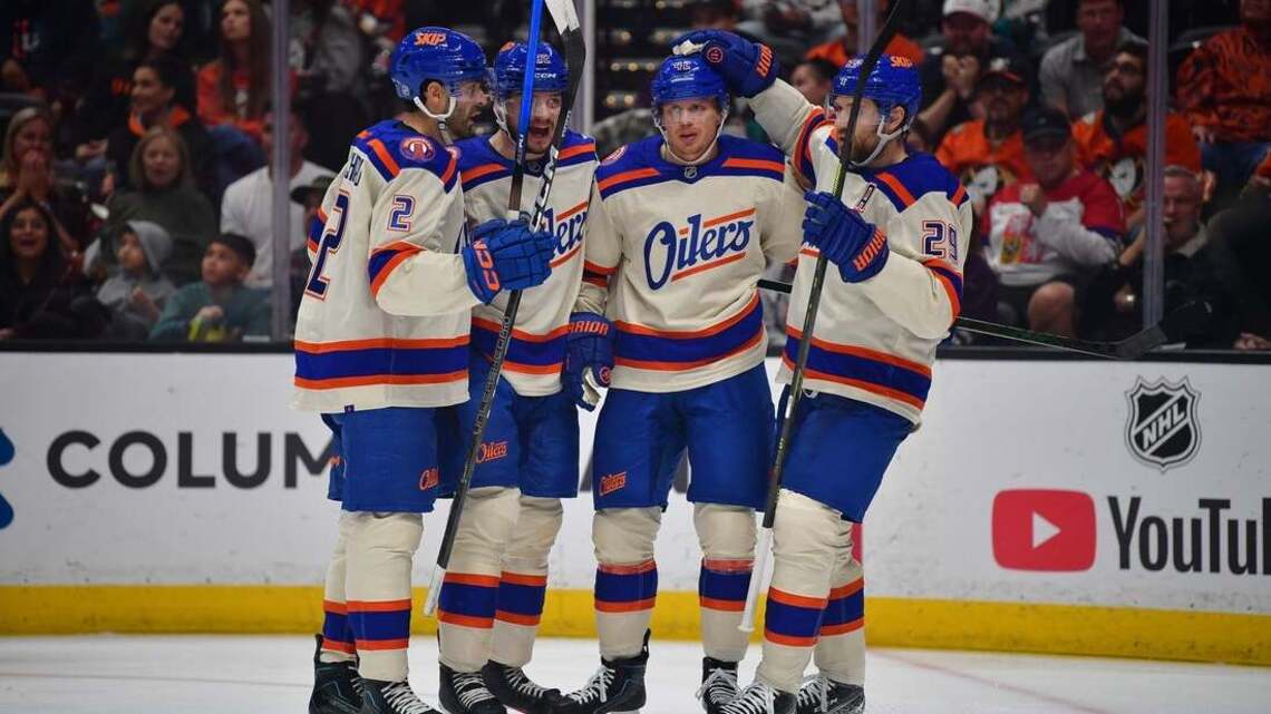 Oilers erase early deficit with 5-goal second period, down Ducks 