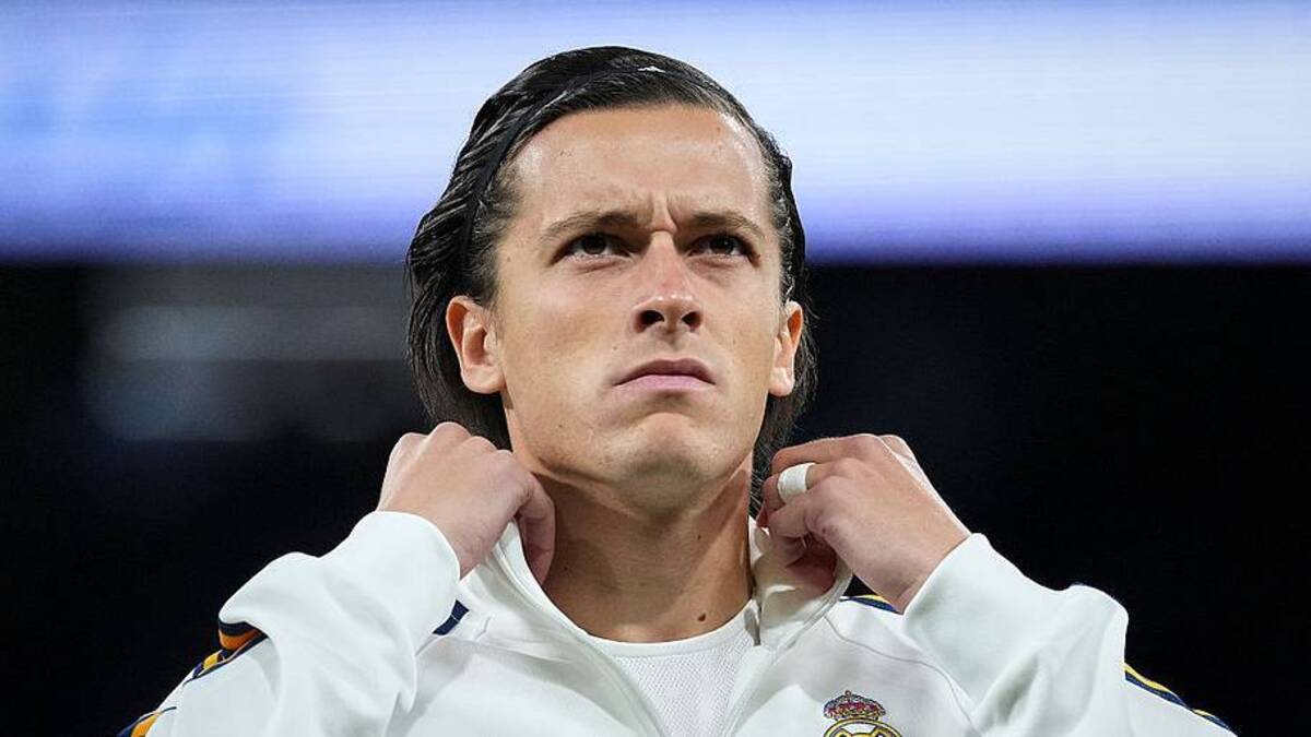  Carreras experienced a difficult debut season with Los Blancos. | Diego Souto/Getty Images 