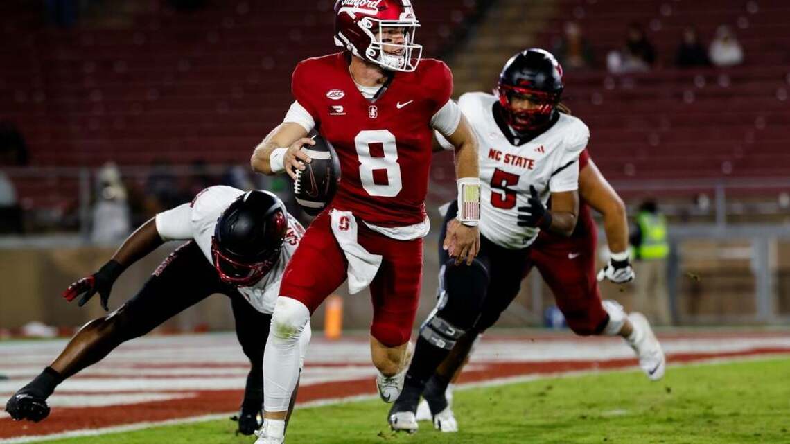 Davis Warren (4 TDs), Stanford fend off late NC State rally 