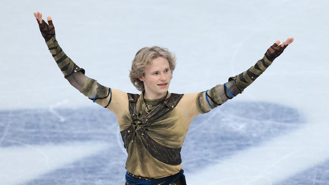 Skater Ilia Malinin takes big lead after Worlds short program 