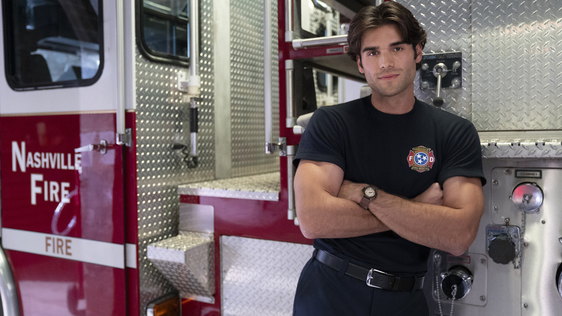 9-1-1: Nashville's Hunter McVey Recalls Significant Weight Loss Amid Filming 