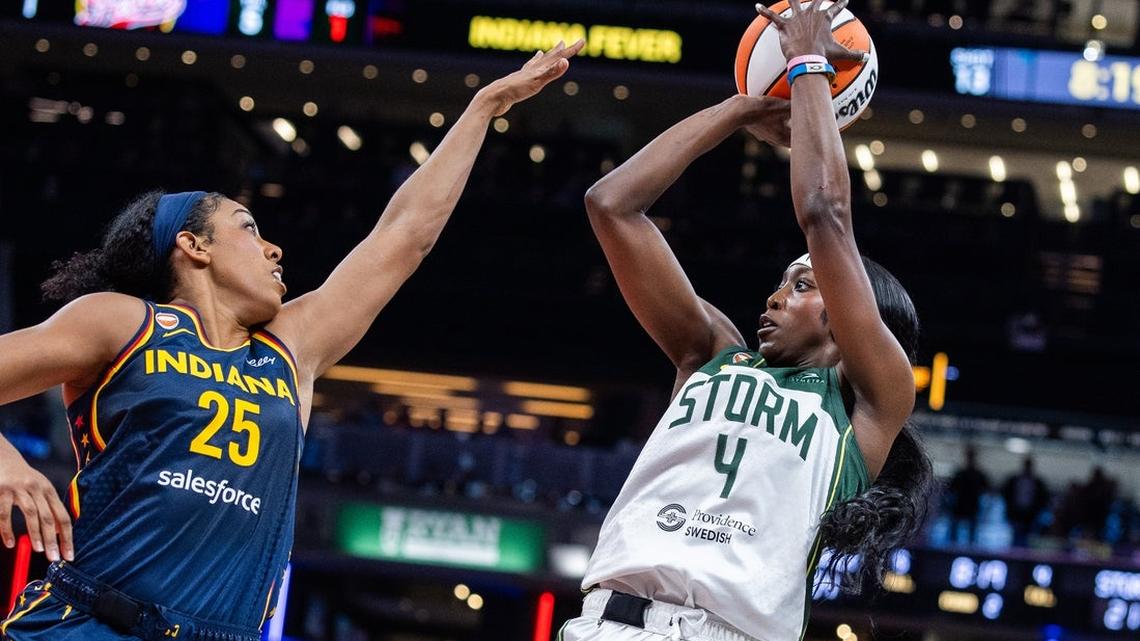 Caitlin Clark helps Fever slide past Storm 