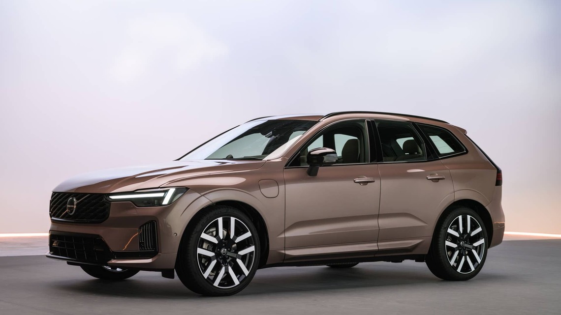 2028 Volvo XC60 Gets More Range, Updated Styling