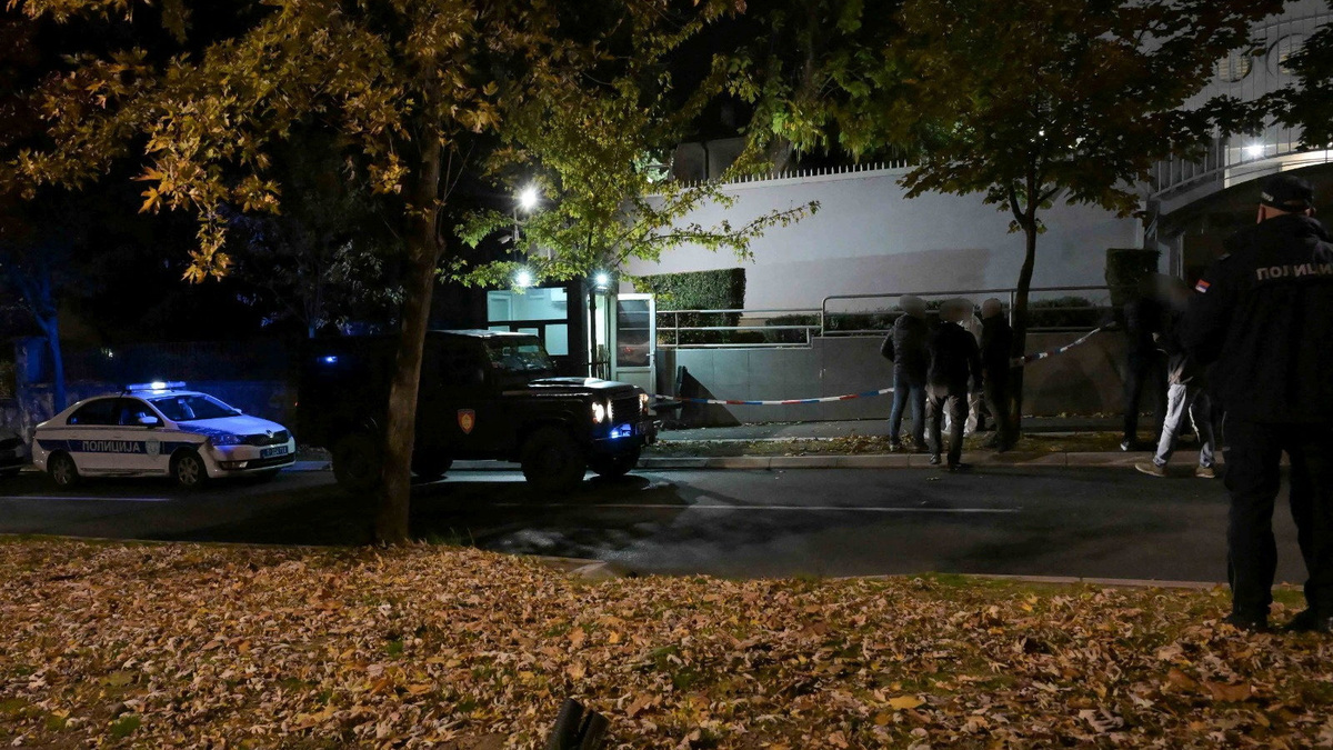 Policeman kills knife attacker outside Israeli embassy in Serbia ...