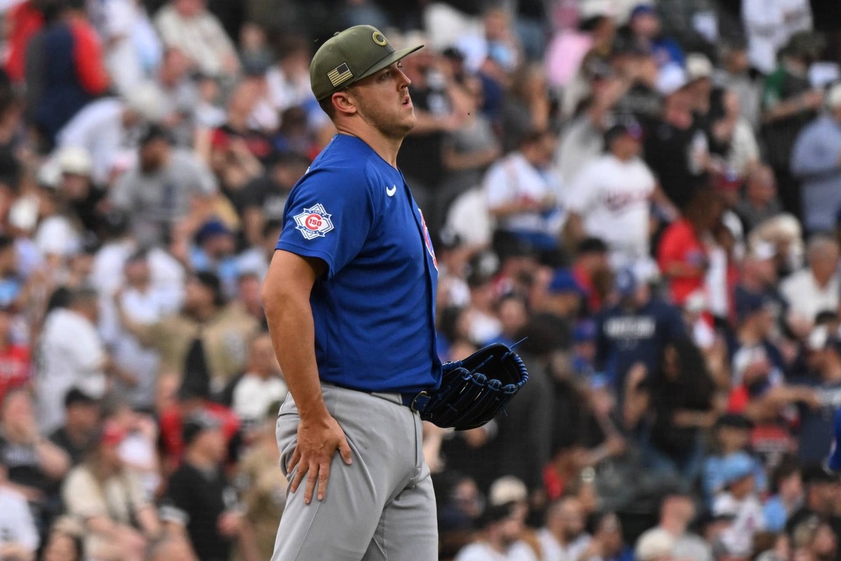  Chicago Cubs pitcher Jameson Taillon looks on after Chicago White Sox shortstop Colson Montgomery hit a home run at the Rate Field. Matt Marton-Imagn Images