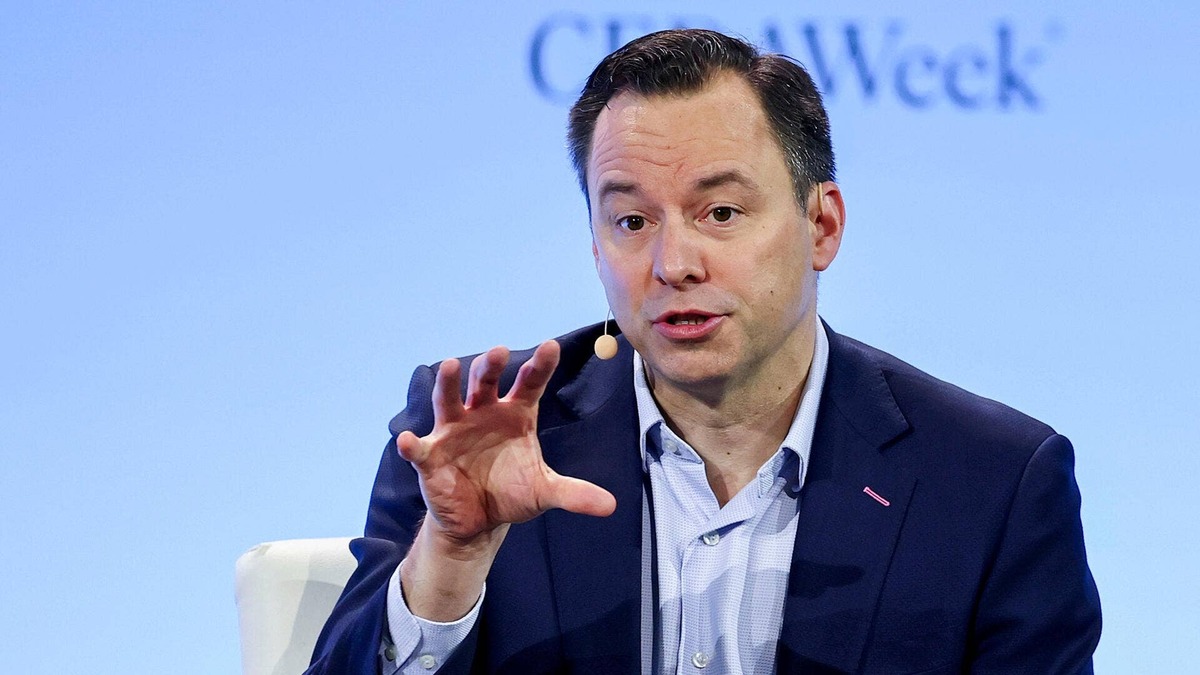  GE Vernova CEO Scott Strazik says the company now anticipates reaching at least 110 gigawatts by year-end 2026. 