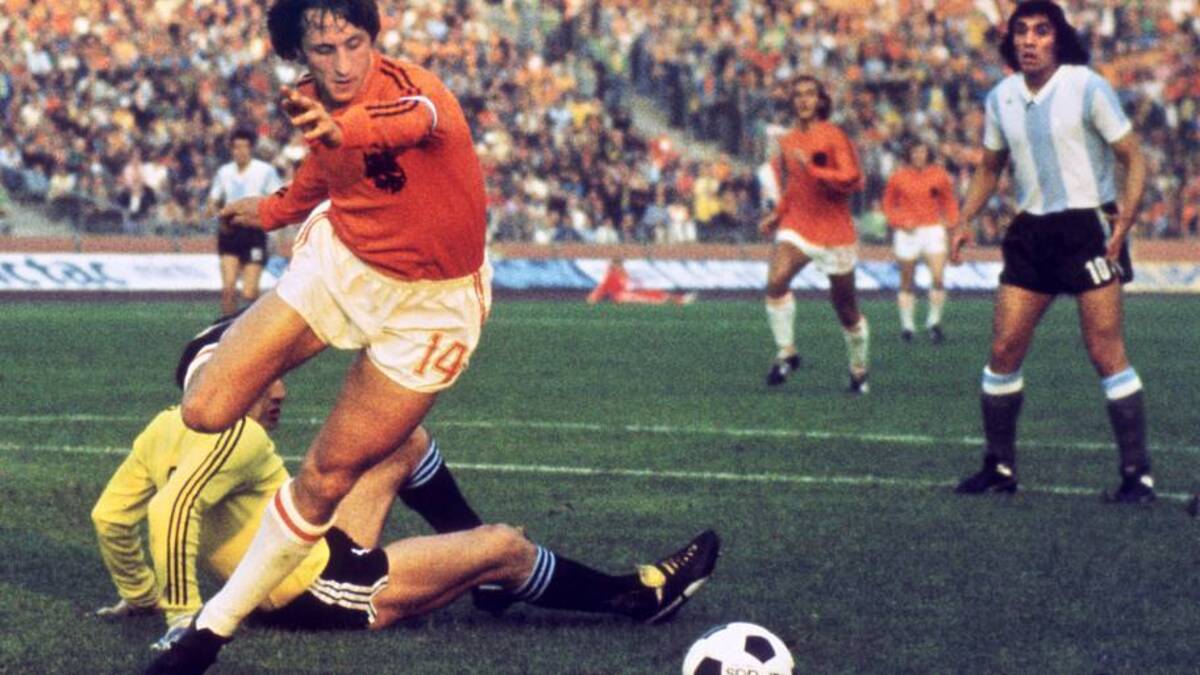  In some ways, Cruyff changed Argentine soccer forever. | STF/AFP/Getty Images 