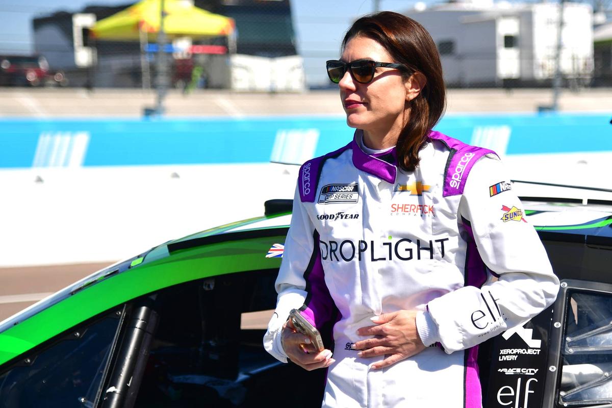  Katherine Legge during practice at Phoenix Raceway. Gary A. Vasquez-Imagn Images