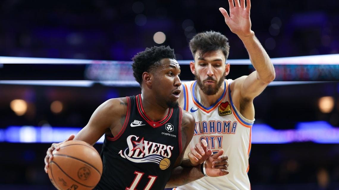 Shai Gilgeous-Alexander, Thunder ease past Sixers, win 12th straight 