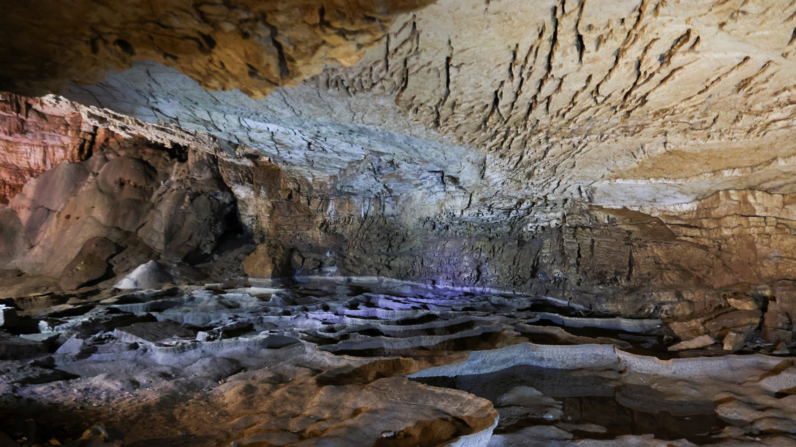 Bosnia's UNESCO Vjetrenica 'wind cave' provides heatwave relief
