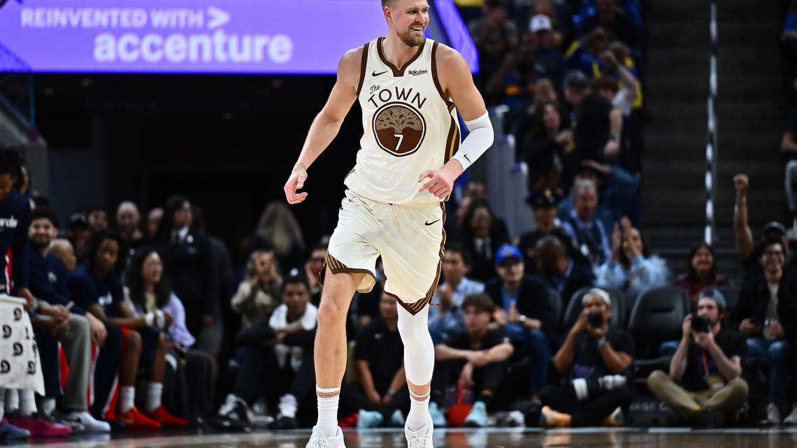 Kristaps Porzingis returns to Warriors on two-year extension 