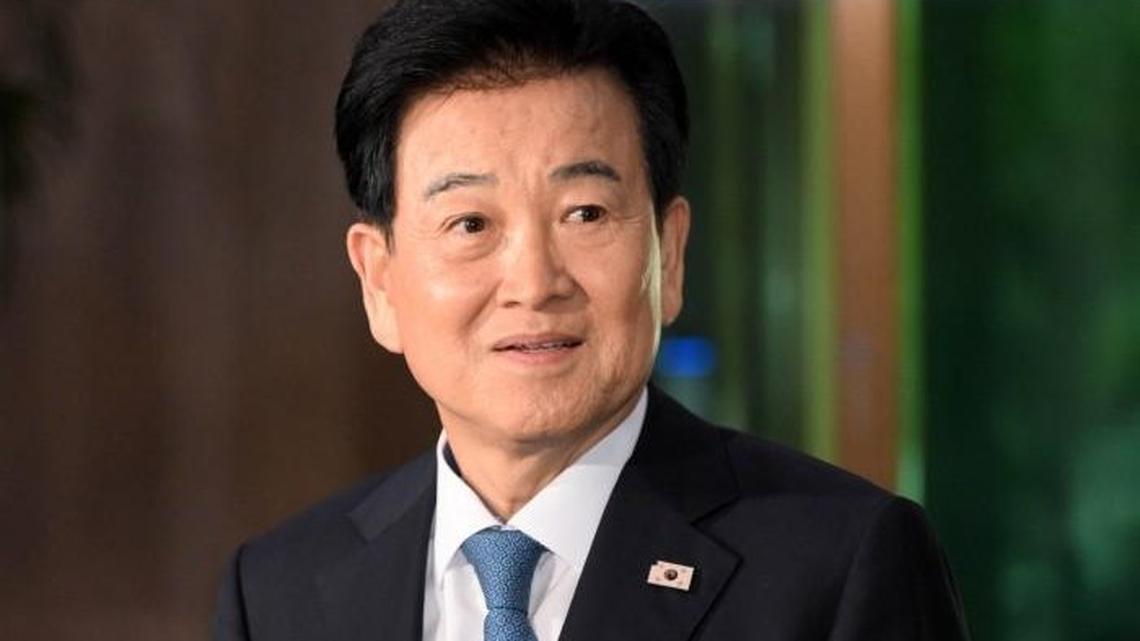 South Korea minister denies U.S. intelligence sharing dispute 